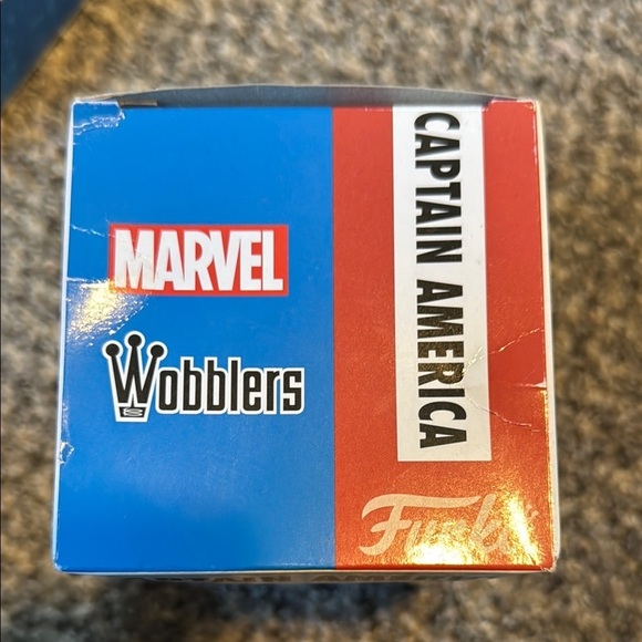 Captain America Wobblers Bobblehead - Picture 5 of 5